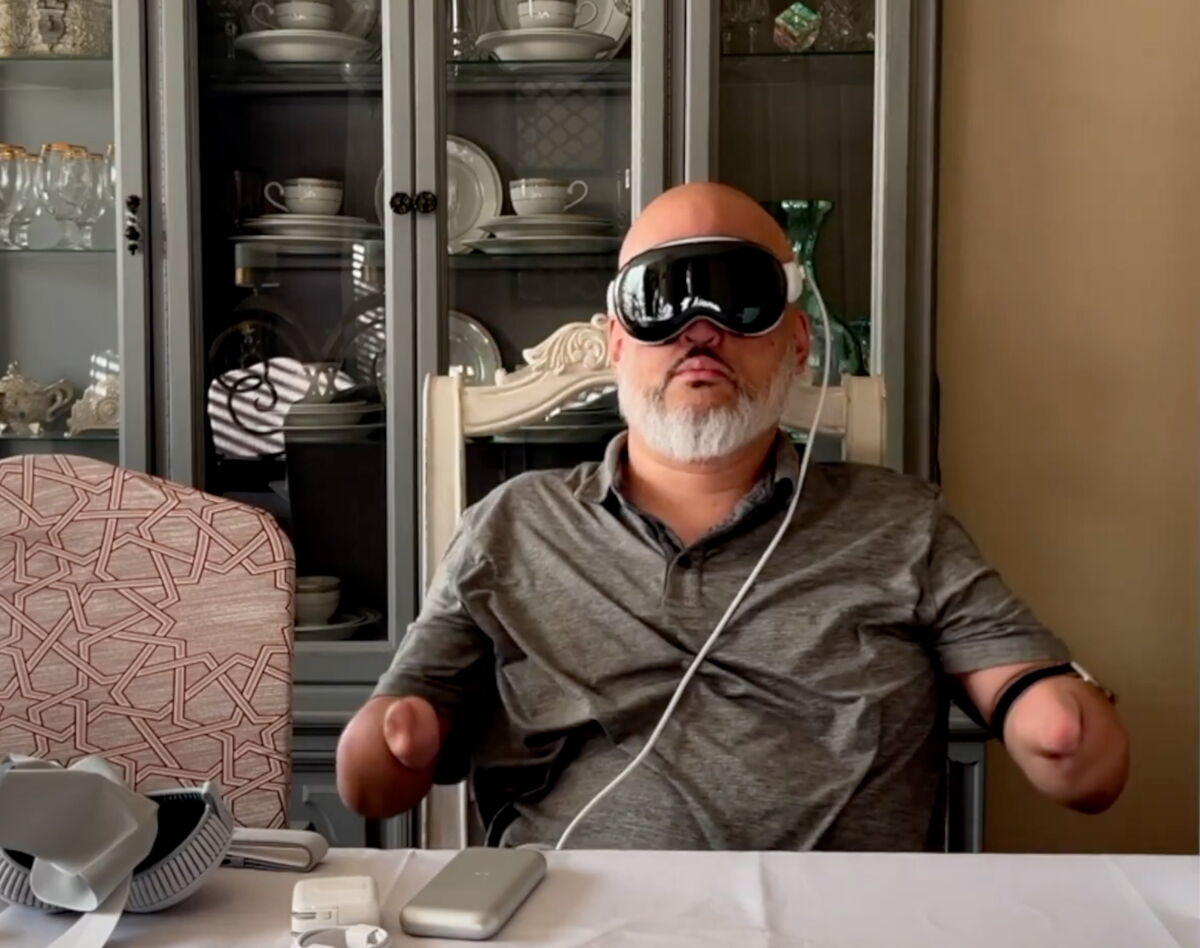 Usman using immersive video